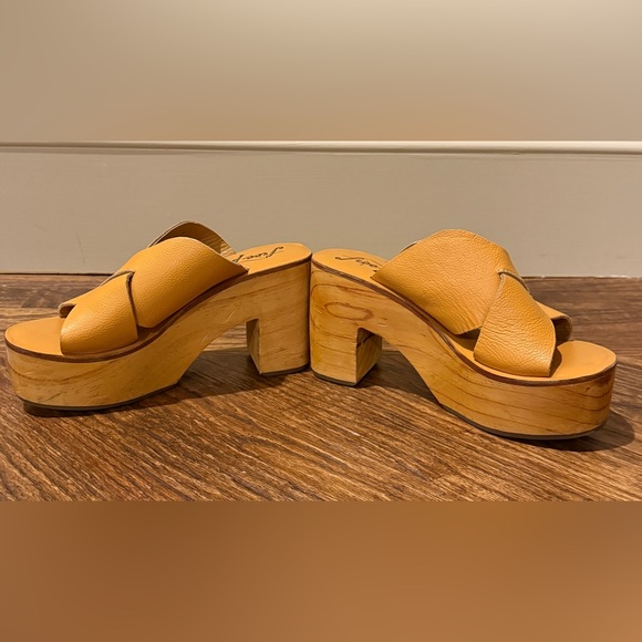 Free People Kora Platform Leather Wooden Clogs Sweetheart Shoes Sandals 37 7 - Picture 5 of 7